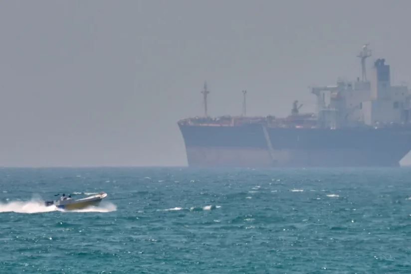 Yunanıstan gəmisi Hörmüz boğazı ərazisində hücuma məruz qalıb