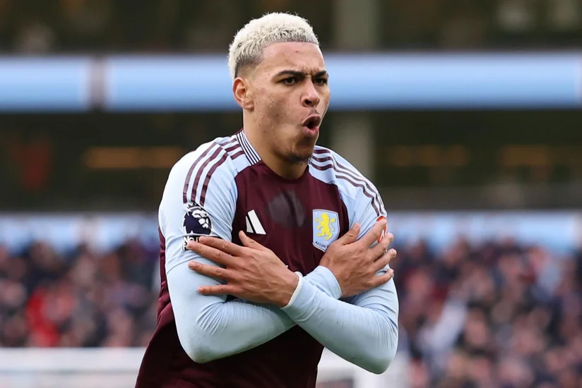 Aston Villa Morqan Rocersi heyətdə saxlamağı planlaşdırır