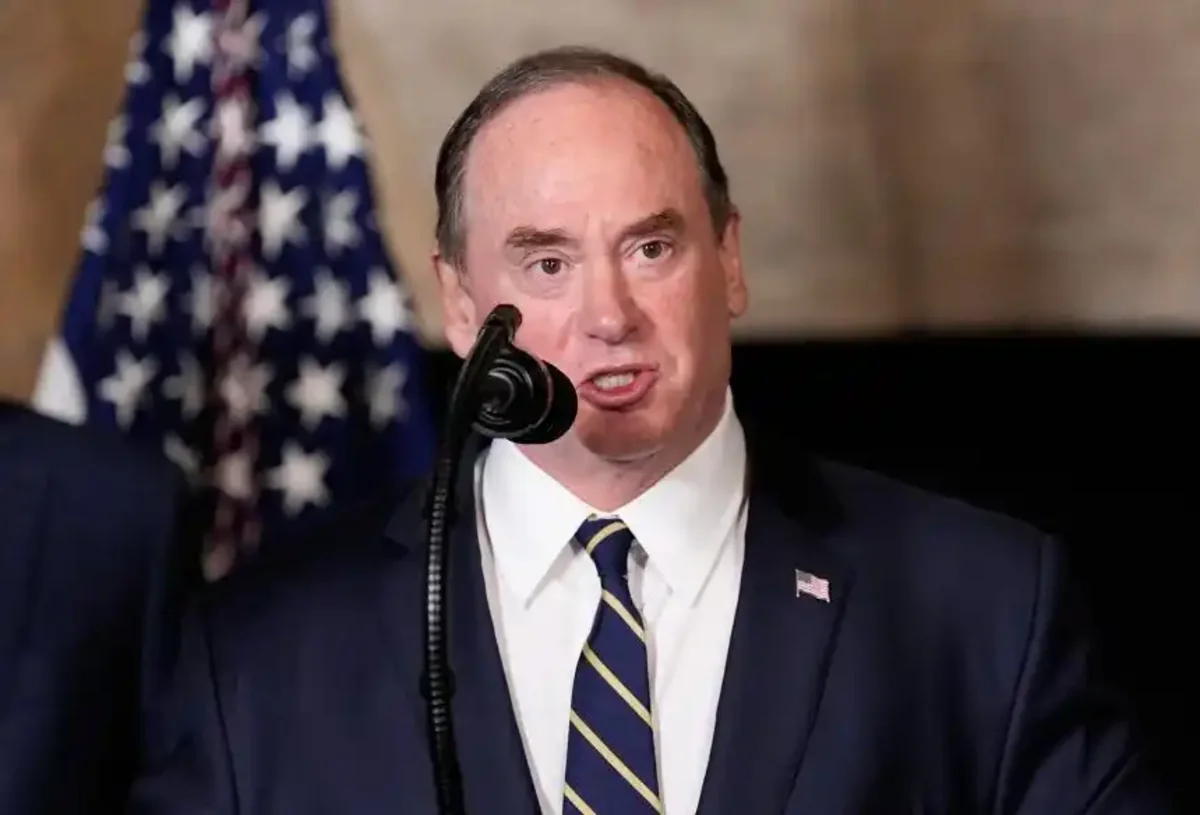 Pentaqon ABŞ-nin Hərbi Dəniz Qüvvələri nazirinin istefasını açıqlayıb