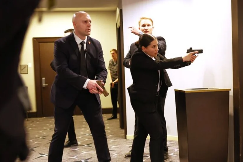 Ağ Ev: Donald Tramp tədbir zamanı atışmanın baş verdiyi yerdədir