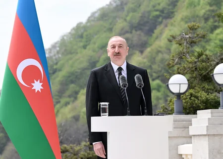 President Ilham Aliyev, Czech Prime Minister Andrej Babiš deliver press statements