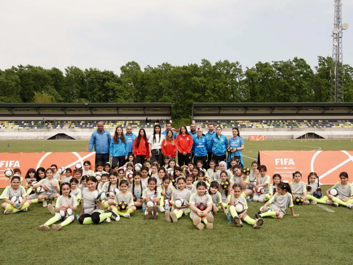 FIFA-nın dəstəyi ilə Lənkəranda qızlar üçün futbol festivalı keçirilib