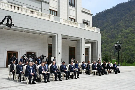 President Ilham Aliyev, Czech Prime Minister Andrej Babiš deliver press statements