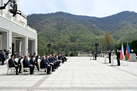 President Ilham Aliyev, Czech Prime Minister Andrej Babiš deliver press statements