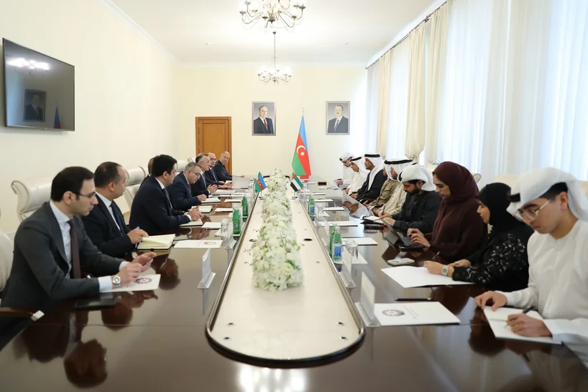 Azerbaijan, UAE discuss healthcare cooperation
