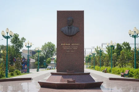 Kəmaləddin Heydərov Özbəkistanda səfərdə olub