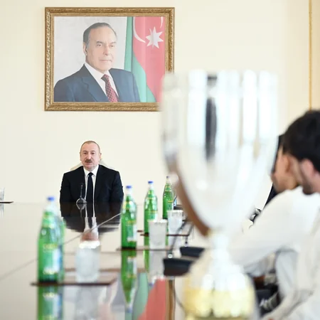 İlham Əliyev Avropa çempionatında komanda hesabında çempion olan güləşçiləri qəbul edib