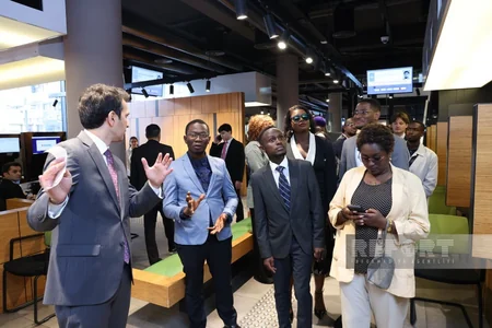 Participants of youth forum visit ASAN, DOST service centers in Baku