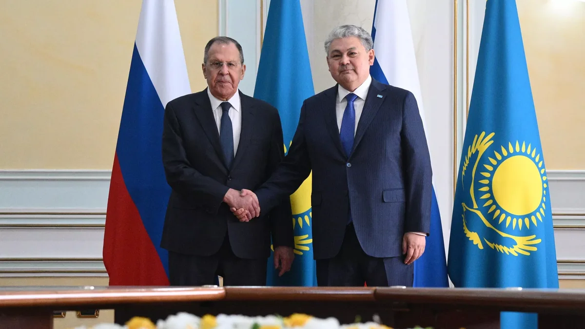 Кошербаев и Лавров подписали план по межмидовскому сотрудничеств до 2029 года