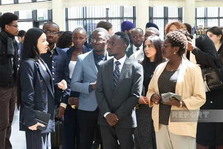 Participants of youth forum visit ASAN, DOST service centers in Baku