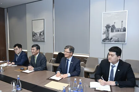 Ceyhun Bayramov Koreya rəsmisini  bölgədəki sülh prosesi barədə məlumatlandırıb