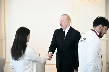 İlham Əliyev Avropa çempionatında komanda hesabında çempion olan güləşçiləri qəbul edib