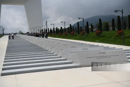 Diplomats visit Khankandi as part of Karabakh trip