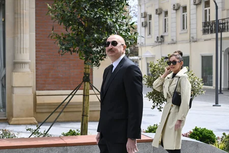 İlham Əliyev Bakının İslam Səfərli küçəsinin yenidənqurmadan sonra açılışında iştirak edib