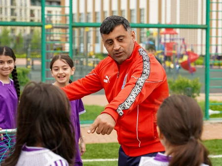 FIFA-nın dəstəyi ilə Füzulidə qız futbolçuların inkişafına yönəlmiş festival keçirilib
