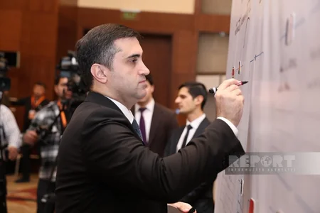 Bakıda gənclərin postkolonial dövrdə roluna həsr olunmuş beynəlxalq forum keçirilir