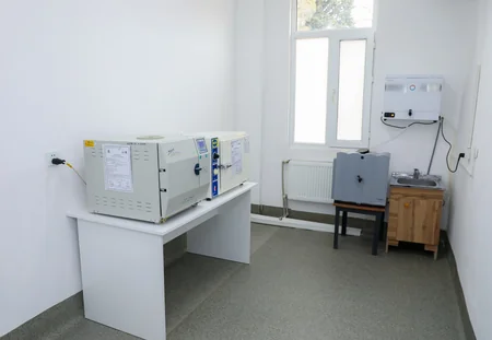 1 saylı İxtisaslaşdırılmış Poliklinikada Laboratoriya şöbəsi açılıb