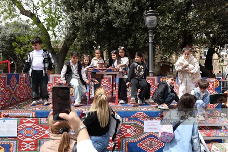 İçərişəhərdə Beynəlxalq Xalça Festivalının açılış mərasimi keçirilib - YENİLƏNİB