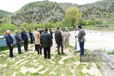 Xarici diplomatlar Laçında Həkəri çayının gözəlliyini qiymətləndiriblər