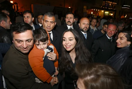 Leyla Aliyeva and Arzu Aliyeva visit International Carpet Festival