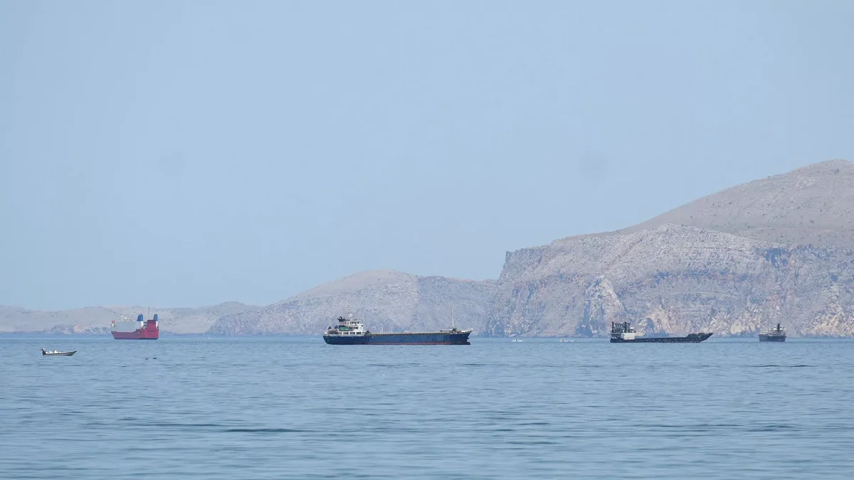 ВМС Ирана обозначили новые границы контроля в Ормузском проливе