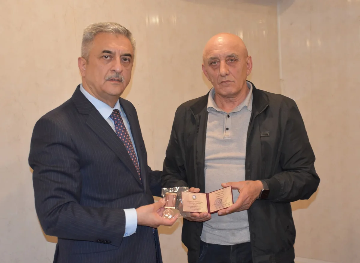 Şəhidin Vətən uğrunda medalı İmişlidə ailəsinə təqdim edilib