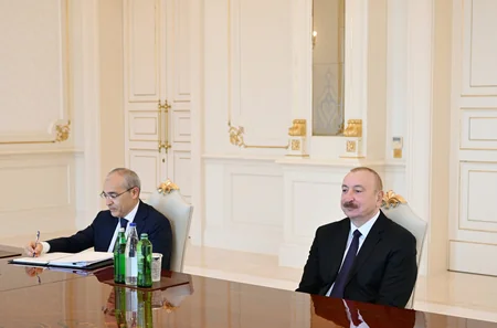 Ильхам Алиев принял делегацию во главе с президентом группы ИБР