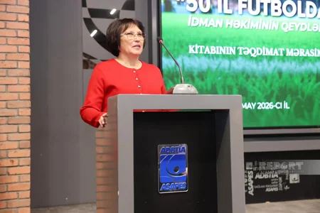 Azərbaycanın əməkdar həkimi Boris Xetaqurovun 50 il futbolda kitabının təqdimatı keçirilib