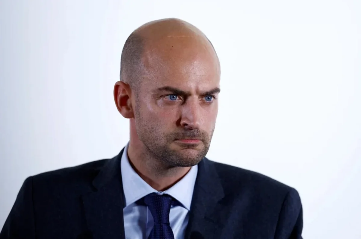 Barro: Hörmüz boğazı bağlı qaldıqca İrana sanksiya güzəştləri mümkün deyil
