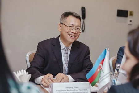 Азербайджан обсудил с АБР применение ИИ в аграрной сфере