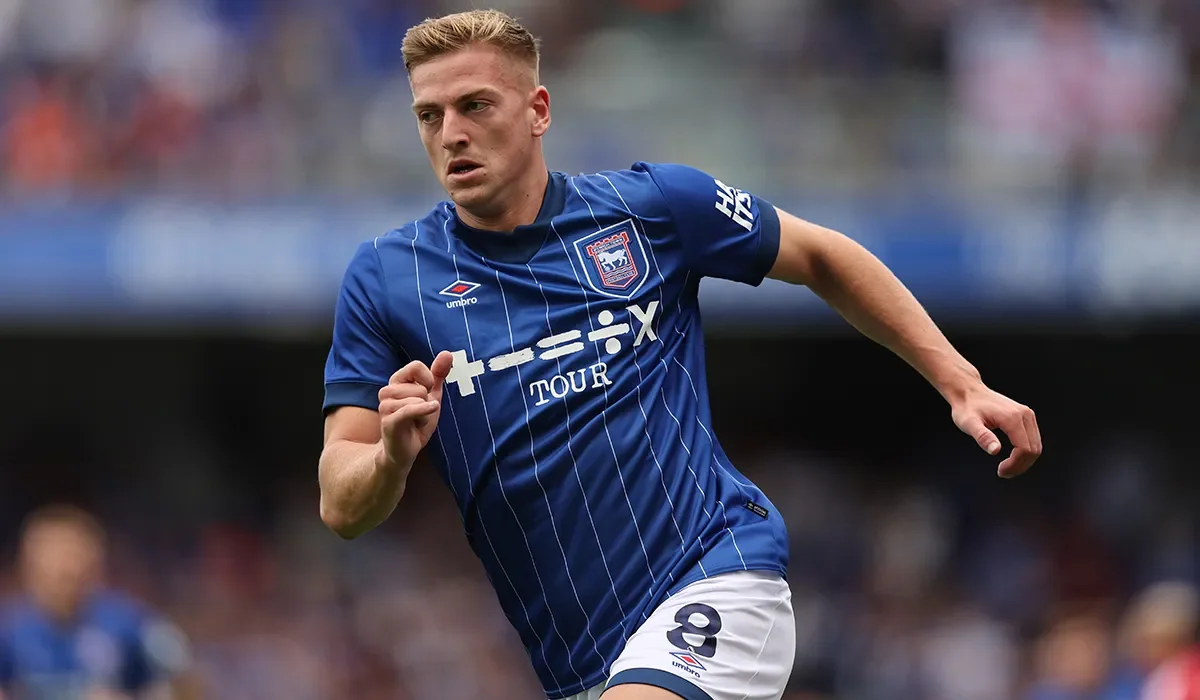"Çelsi" Liam Delapın yerinə PSJ-nin hücumçusu Qonsalu Ramuşu transfer etmək istəyir