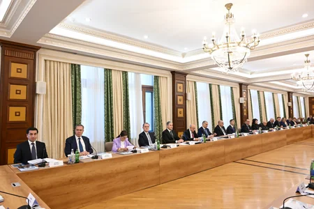 WUF13 Təşkilat Komitəsinin iclası keçirilib, hazırlıq işlərinin başa çatdırılması barədə tapşırıqlar verilib