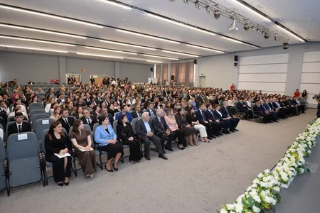 Ən yaxşı təqdimat müsabiqəsinin qaliblərinin mükafatlandırma mərasimi keçirilib