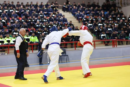 Naxçıvanda polis əməkdaşları arasında əlbəyaxa döyüş üzrə çempionat keçirilib