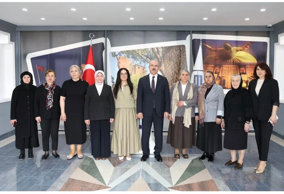 Şəhid ailələri Türkiyənin Çanaqqala şəhərini ziyarət edib