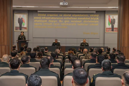 Dövlət Agentliyində Ümummilli Liderin anadan olmasının 103-cü ildönümü ilə bağlı tədbir keçirilib