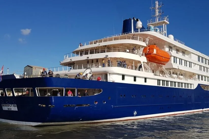 ECDC счел всех пассажиров судна MV Hondius контактами высокого риска из-за вспышки хантавируса