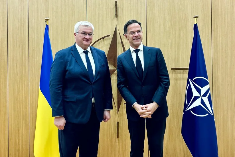 Sibiqa və Rutte Ukraynanın silah istehsalını genişləndirməsini müzakirə ediblər