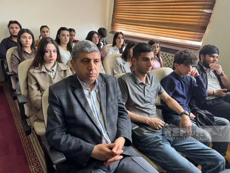 Sumgayit university hosts session on World Urban Forum