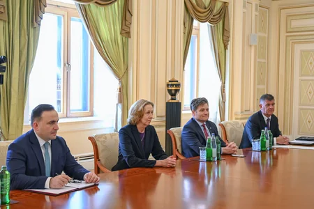 President Ilham Aliyev receives Chief Executive Officer of bp