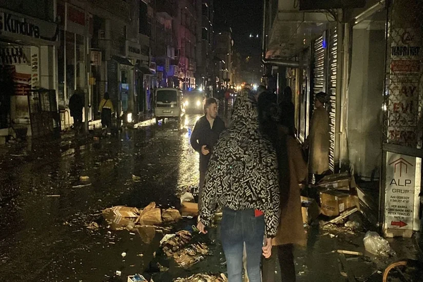 Samsunda aramsız yağışlar daşqına səbəb olub, 12 nəfər xəsarət alıb