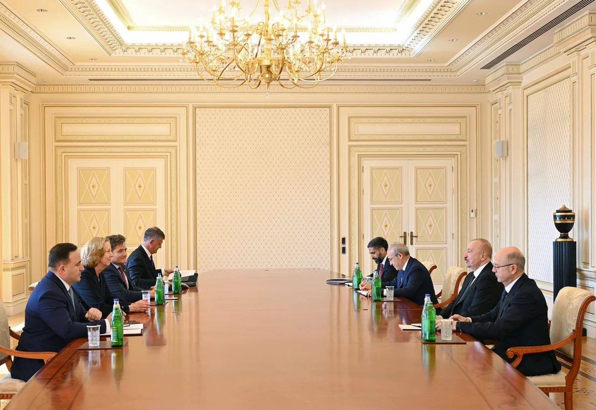 President Ilham Aliyev receives Chief Executive Officer of bp