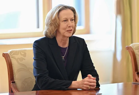 President Ilham Aliyev receives Chief Executive Officer of bp