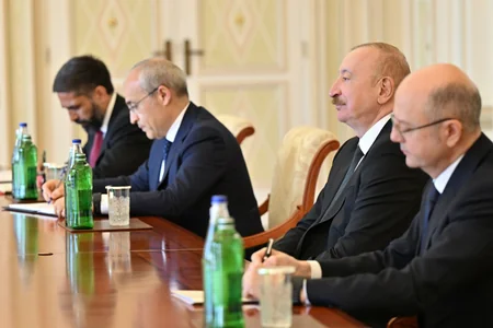President Ilham Aliyev receives Chief Executive Officer of bp