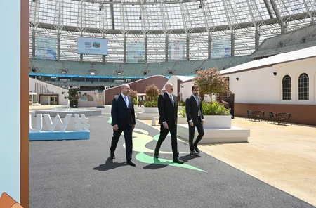İlham Əliyev Bakı Olimpiya Stadionunun ərazisində WUF13 ilə bağlı görülən işlərlə tanış olub