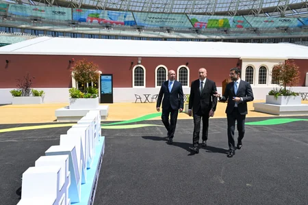 İlham Əliyev Bakı Olimpiya Stadionunun ərazisində WUF13 ilə bağlı görülən işlərlə tanış olub