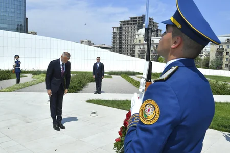 Slovakiya Milli Şurasının sədri Zəfər parkını ziyarət edib