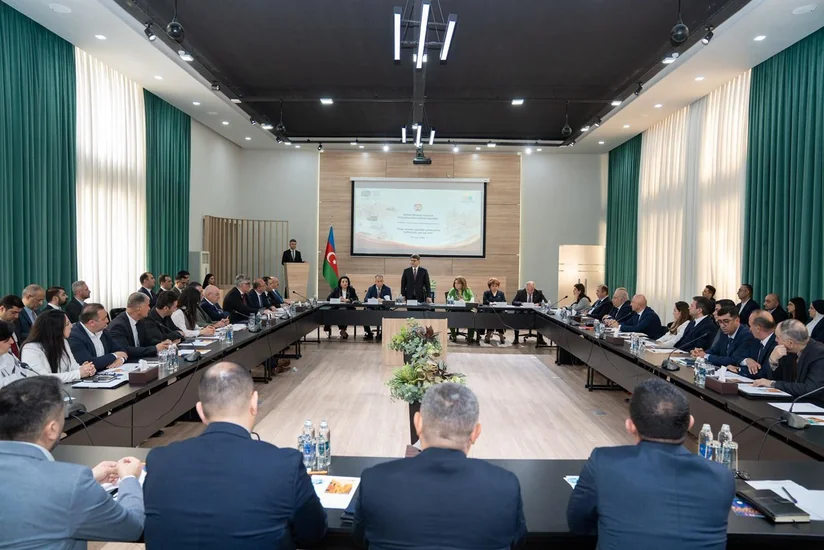 Baku hosts roundtable on mining and urban planning