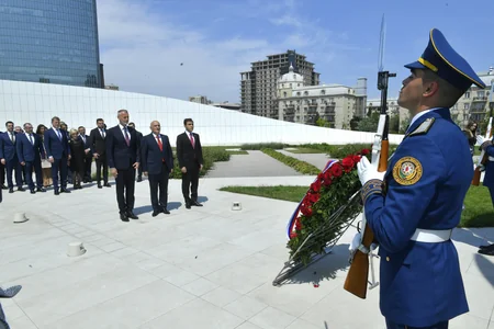 Slovakiya Milli Şurasının sədri Zəfər parkını ziyarət edib