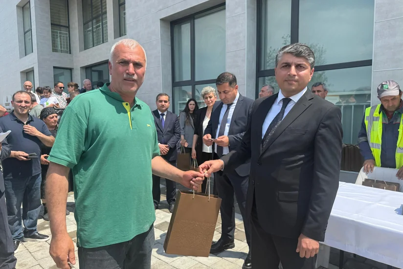 Zəngilana və Cəbrayılın Şükürbəyli kəndinə yeni köçürülən ailələrə açarlar təqdim edilib - YENİLƏNİB-2